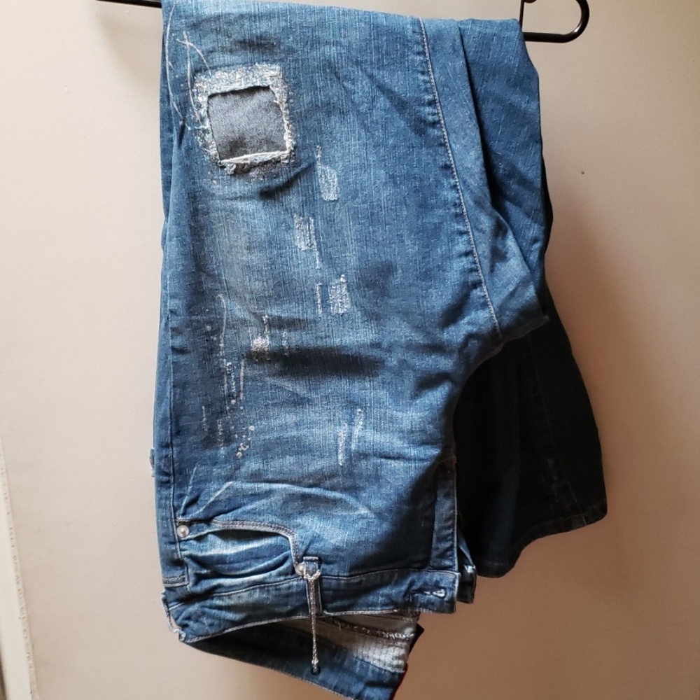 Distressed glittered jeans